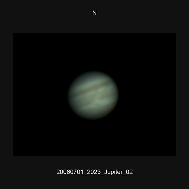 20060701_2023_Jupiter_02.JPG -   Newton d 309,5 / af 5730 (Barlow) & 4-hole-mask Phillips 740K UV-IR-Cut filter 640x480 AVI-750 (15 frames/s) Giotto, A-PS-CS3  